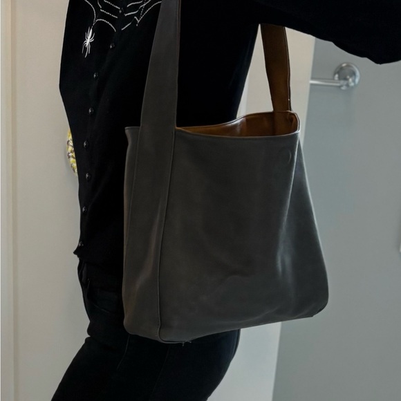 NWT Camel Brown - Charcoal Black Vegan Leather Joy Susan Women's Bag - Picture 6 of 10